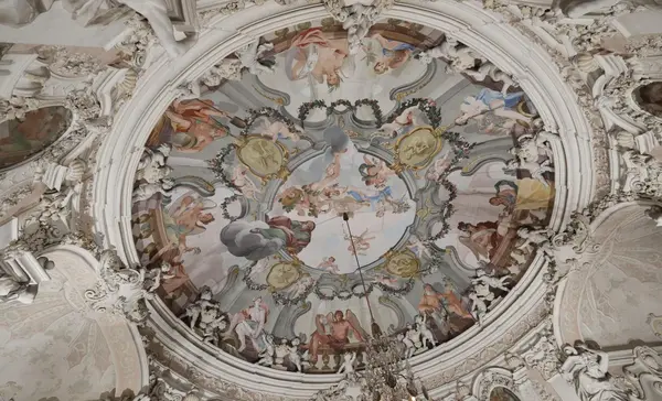 Foto: Staatliche Schlösser und Gärten Baden-Württemberg, Arnim Weischer Residenzschloss Ludwigsburg, Spielpavillon, Deckenfresko