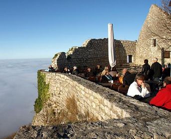 Burgrestaurant Hohen Neuffen, Foto: Burgrestaurant Hohen Neuffen GmbH Burgrestaurant Hohen Neuffen, Foto: Burgrestaurant Hohen Neuffen GmbH