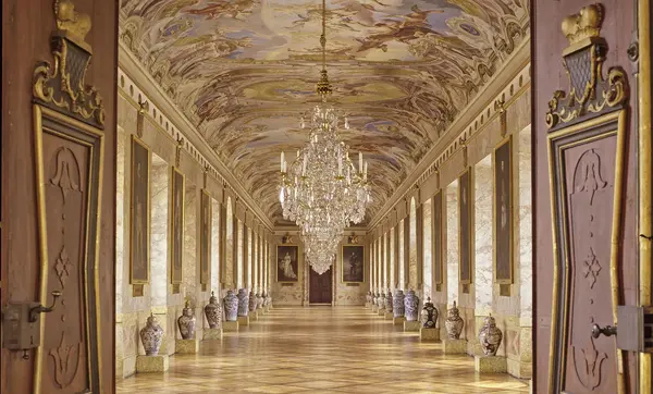 Foto: Staatliche Schlösser und Gärten Baden-Württemberg, Steffen Hauswirth Residenzschloss Ludwigsburg, Ahnengalerie