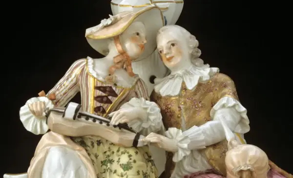 Foto: Landesmedienzentrum Baden-Württemberg, Steffen Hauswirth Musizierendes Liebespaar vor Duftvase, Porzellan, Frankenthal, 1758 / 1759 nach einem Modell von von Johann Friedrich Lück